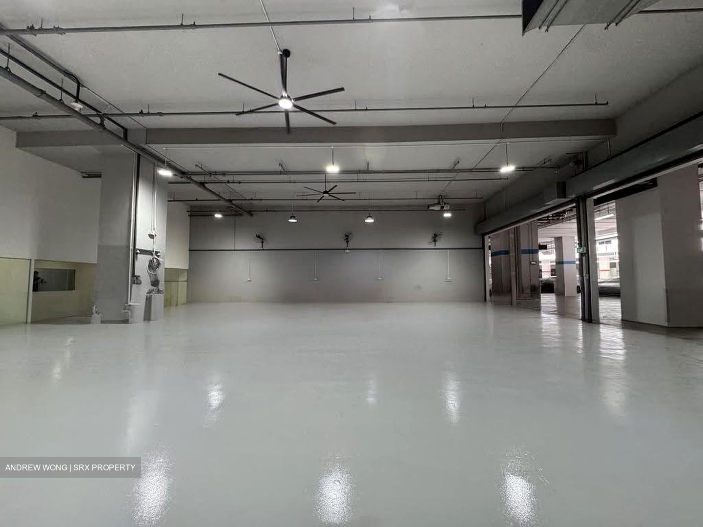 Carros Centre (D25), Factory #630593041